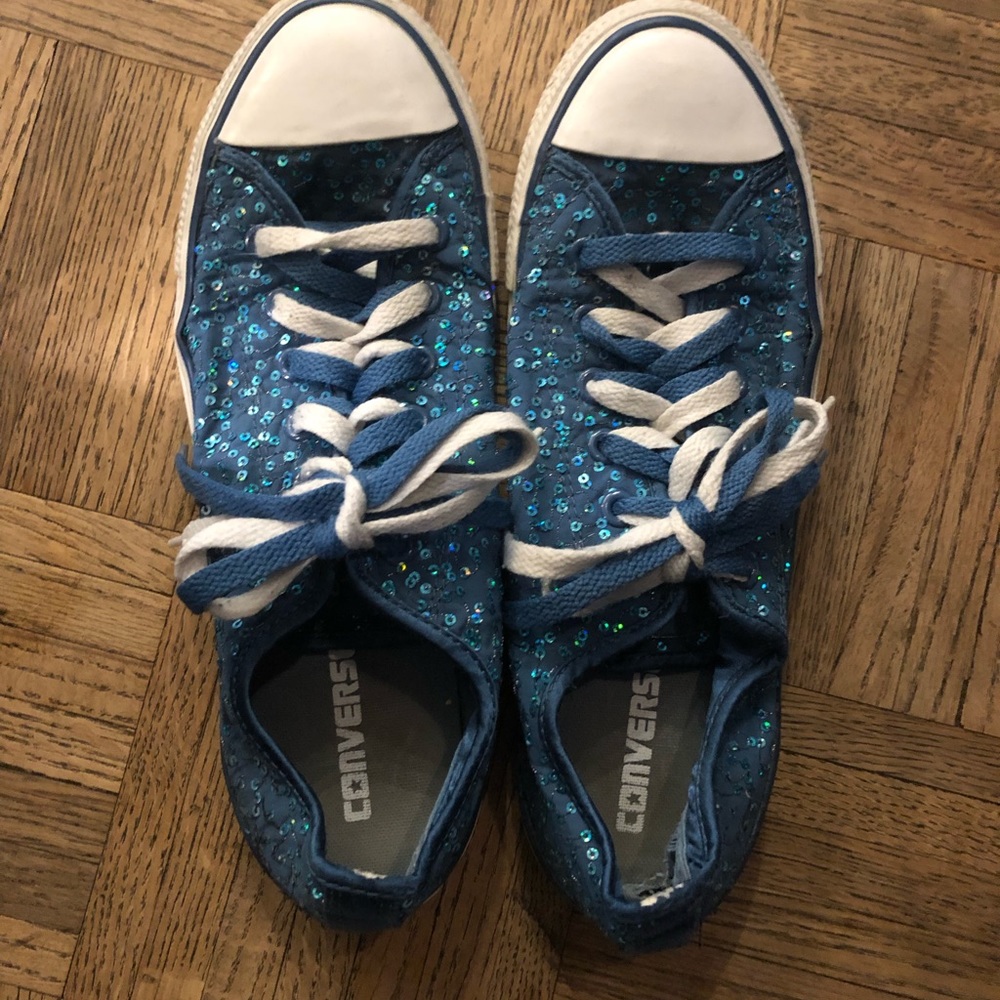 Converse low tops with sequins